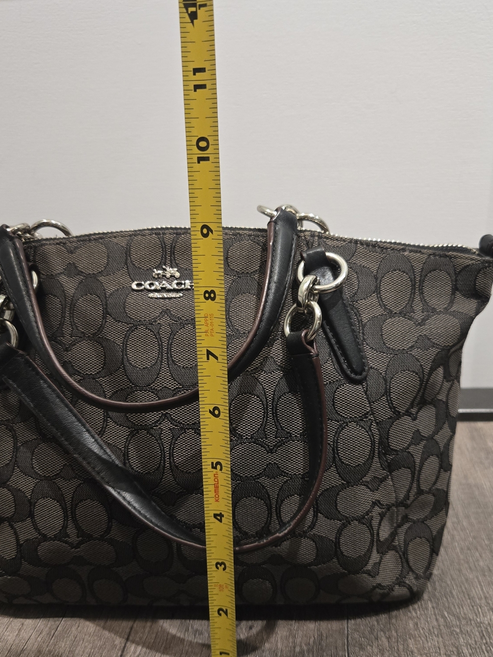 Coach Signature Small Kelsey Satchel Handbag Canvas Gray Black Purse Top Handles - Picture 6 of 16